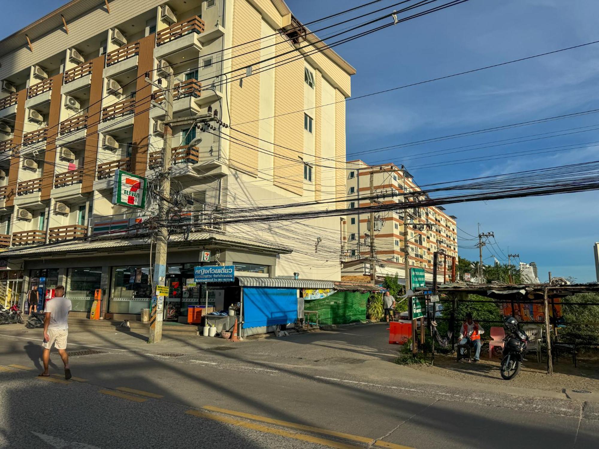卧室直达泳池 全网最低价 到中天海滩5分钟 Pantai Jomtien Bagian luar foto